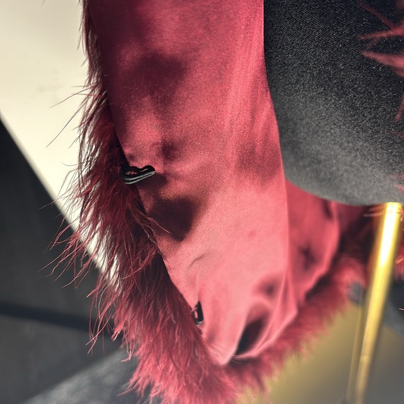 Haute Hippie Faux Fur Burgundy Size M - Picture 9 of 10